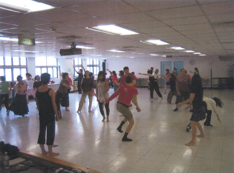 新舞風2009｜財團法人中國信託商業銀行文教基金會｜國藝會補助成果檔案庫